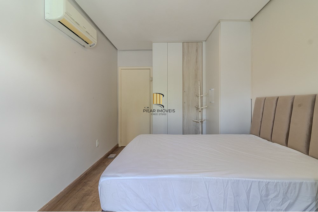 Casa 4 dormitórios no bairro Chácara das Pedras