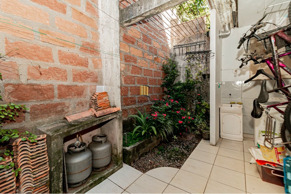 Casa de Condomínio 3 dormitórios no bairro Glória