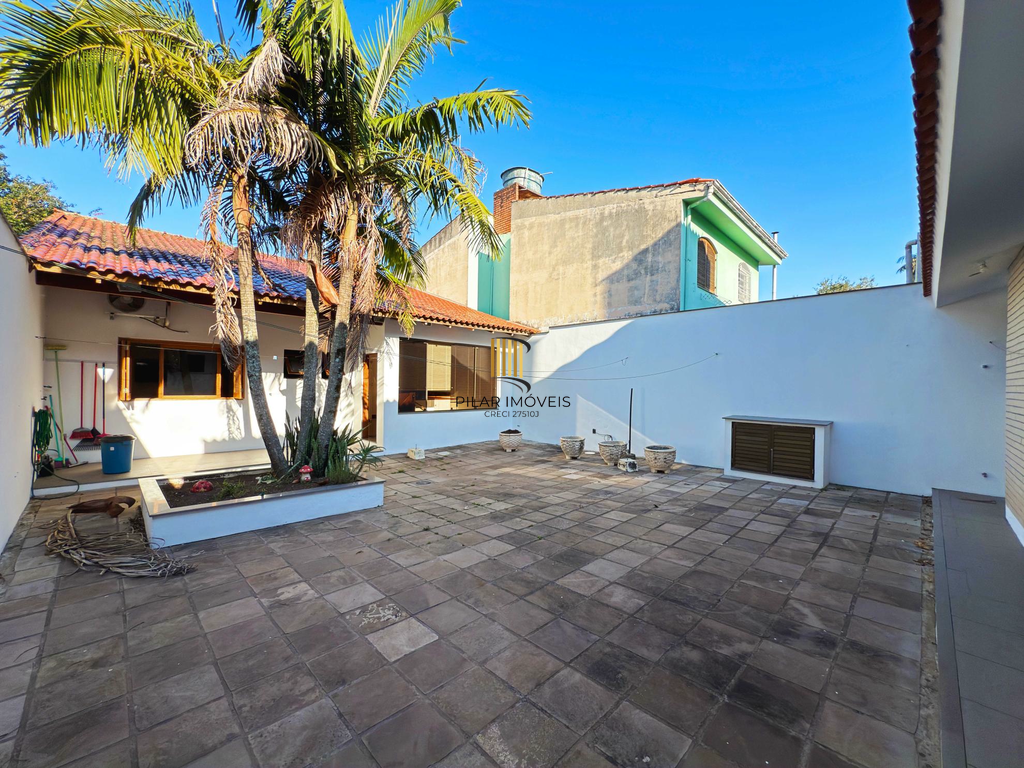 Casa 2 dormitórios no bairro Medianeira