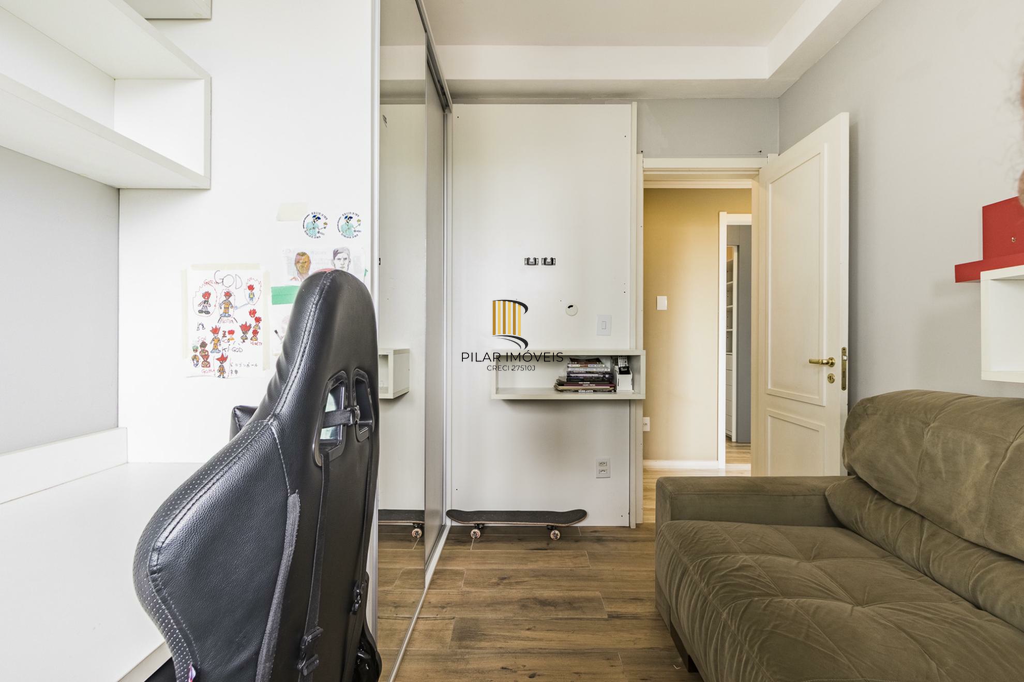 Apartamento 3 dormitórios no bairro Menino Deus