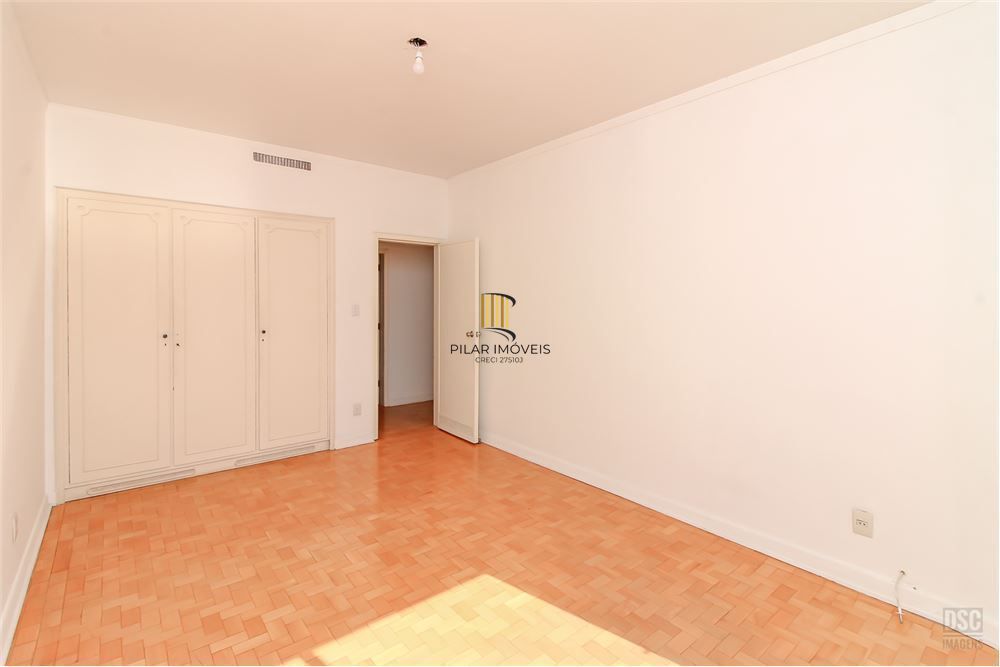 Apartamento 4 dormitórios no bairro Centro Histórico