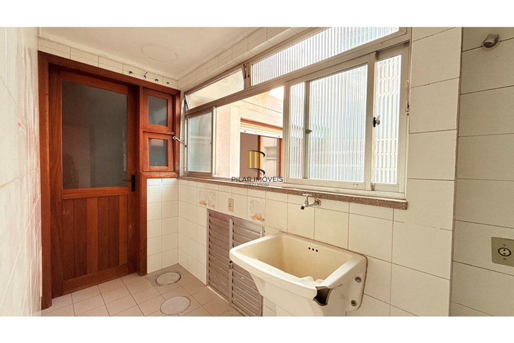 Apartamento 2 dormitórios no bairro Bom Fim