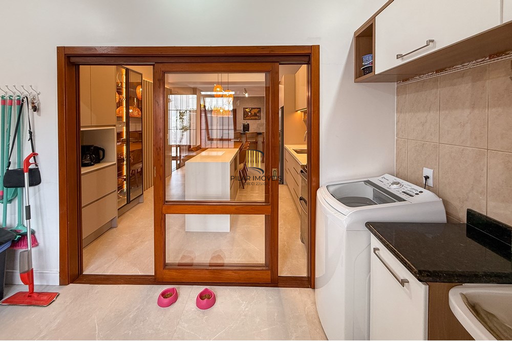 Casa 4 dormitórios no bairro Marechal Rondon