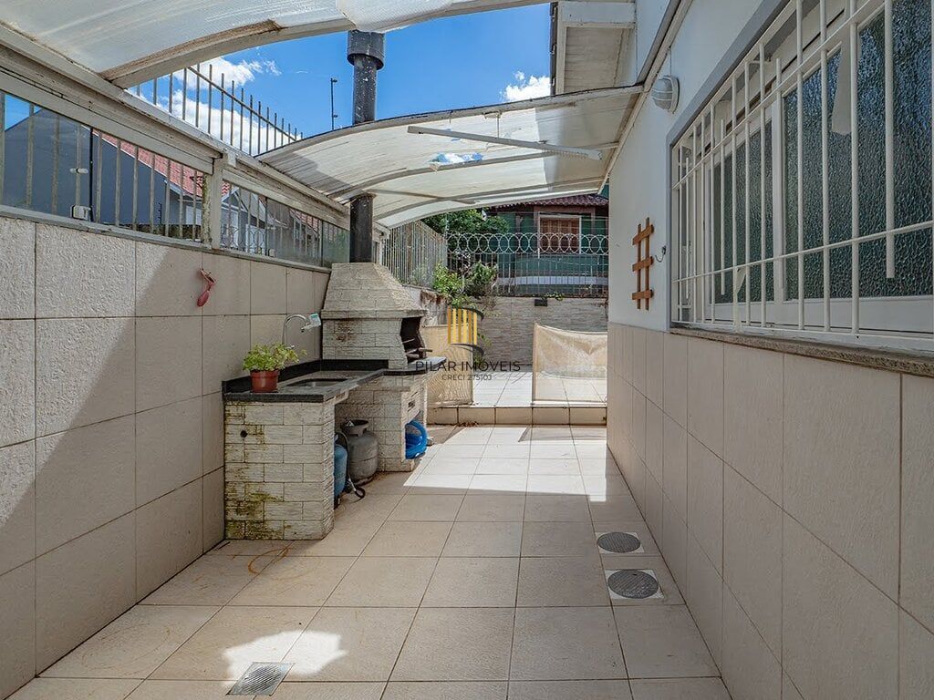 Casa 3 dormitórios no bairro Sarandi