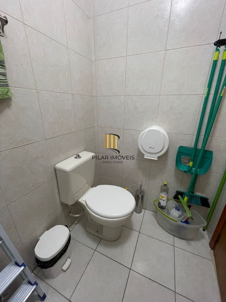 Vende sala comercial de 27 m2