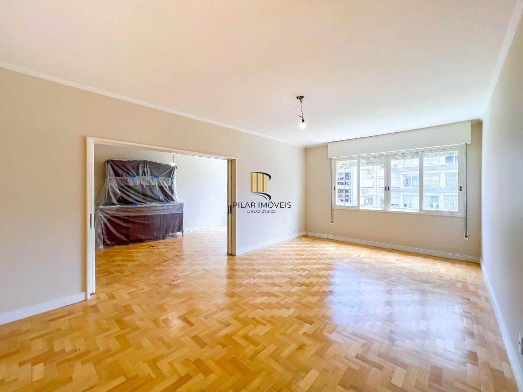 Apartamento 4 dormitórios no bairro Moinhos de Vento
