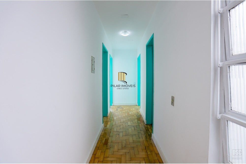 Casa 5 dormitórios no bairro Santana