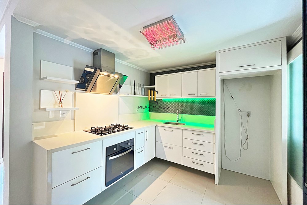 Casa 3 dormitórios no bairro Hípica