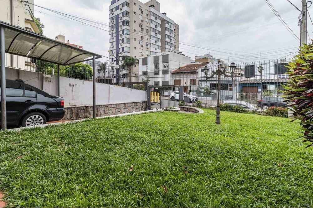 Casa 3 dormitórios no bairro Santana