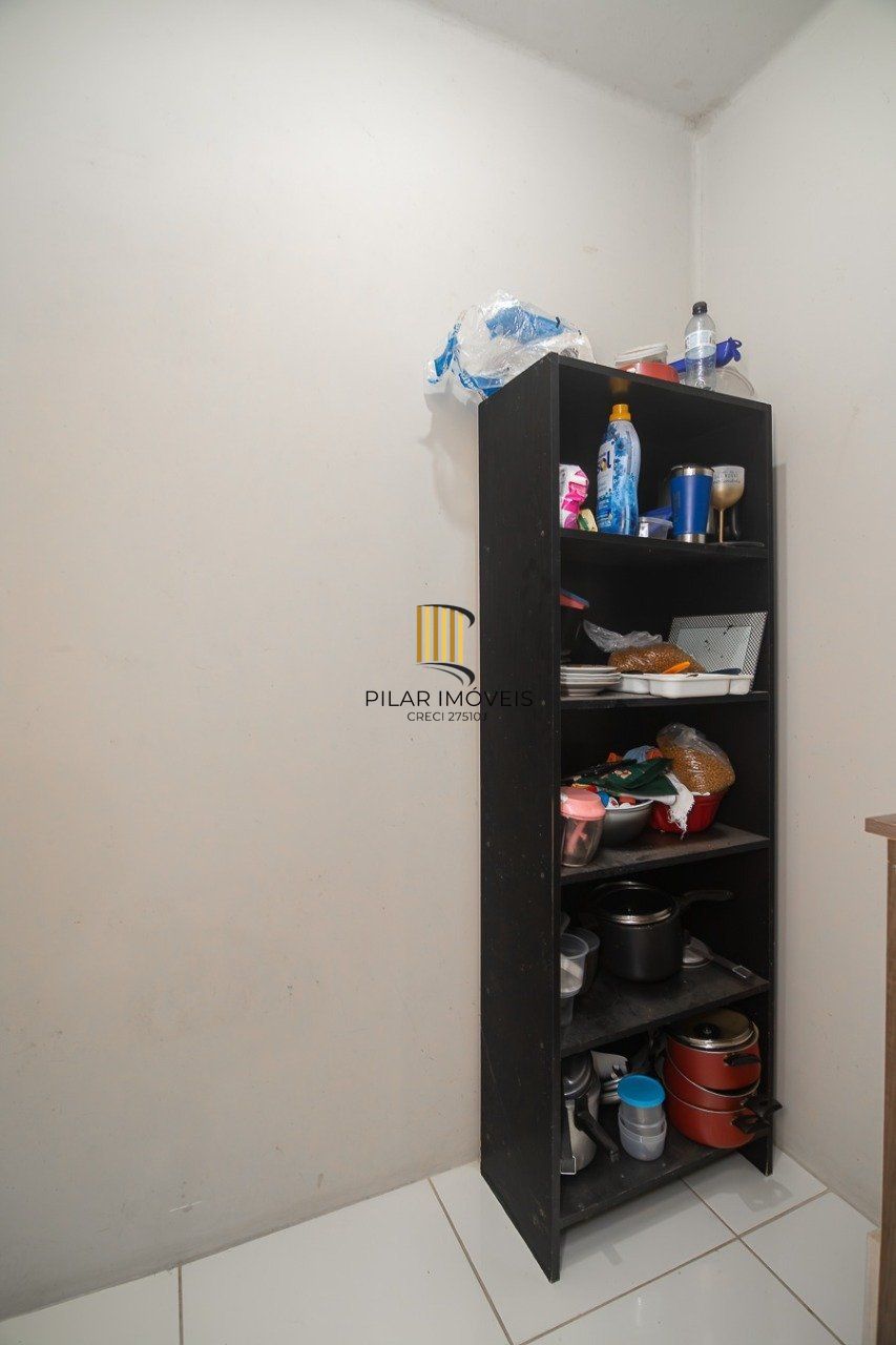Apartamento 2 dormitórios no bairro Azenha