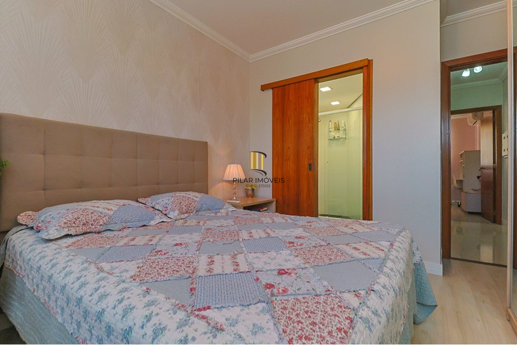 Cobertura 3 dormitórios no bairro Petrópolis