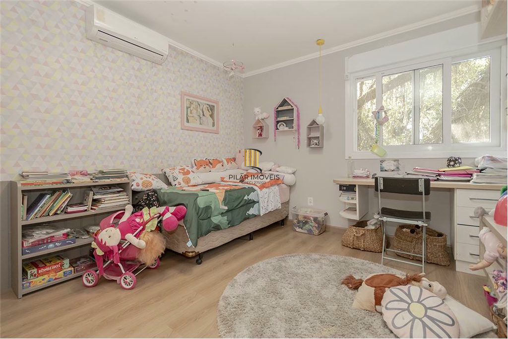 Casa 4 dormitórios no bairro Vila Assunção
