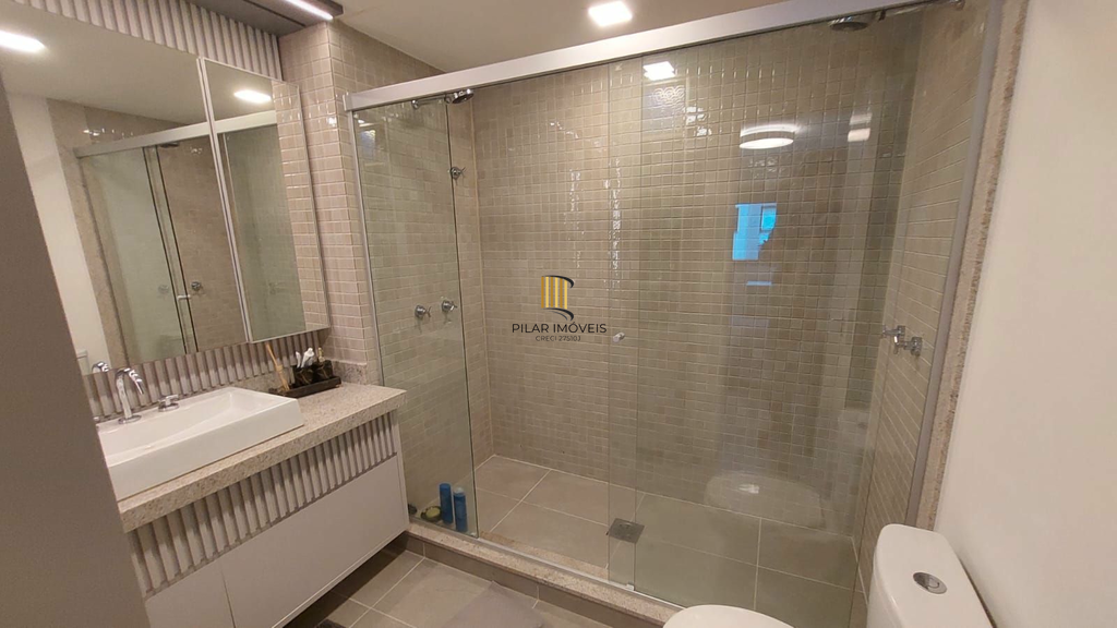 Apartamento 3 dormitórios no bairro Menino Deus