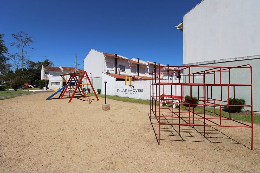 Casa 3 dormitórios no bairro Hípica