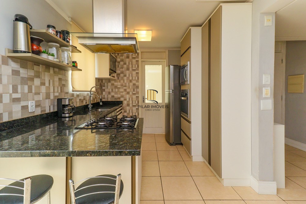 Casa de Condomínio 3 dormitórios no bairro São Sebastião