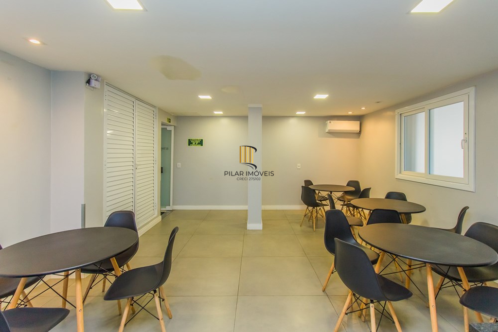 Apartamento 2 dormitórios no bairro Niterói