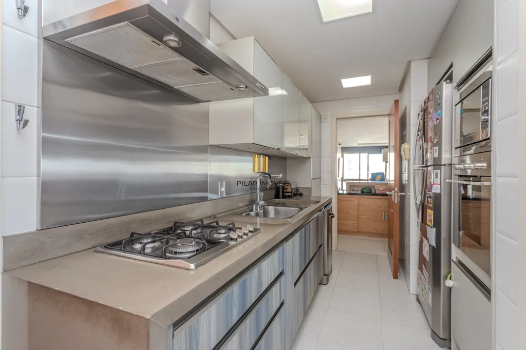Apartamento 3 dormitórios no bairro Petrópolis