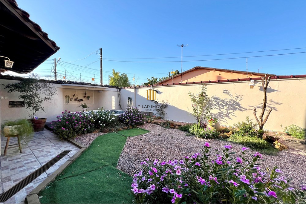 Casa 3 dormitórios no bairro Harmonia