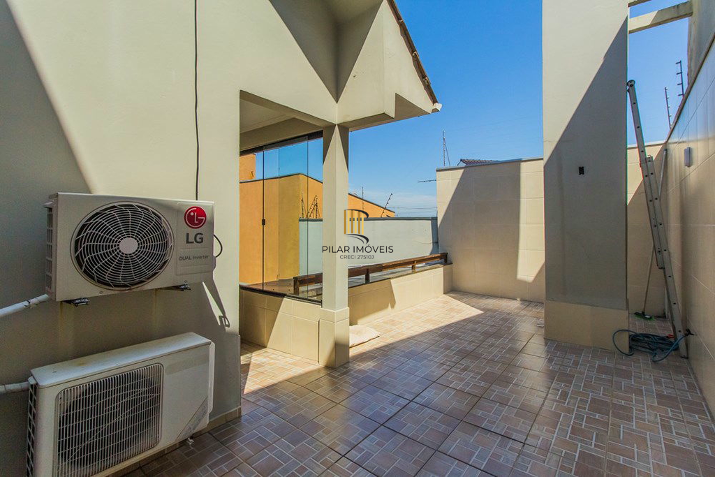 Casa 4 dormitórios no bairro Moinhos de Vento