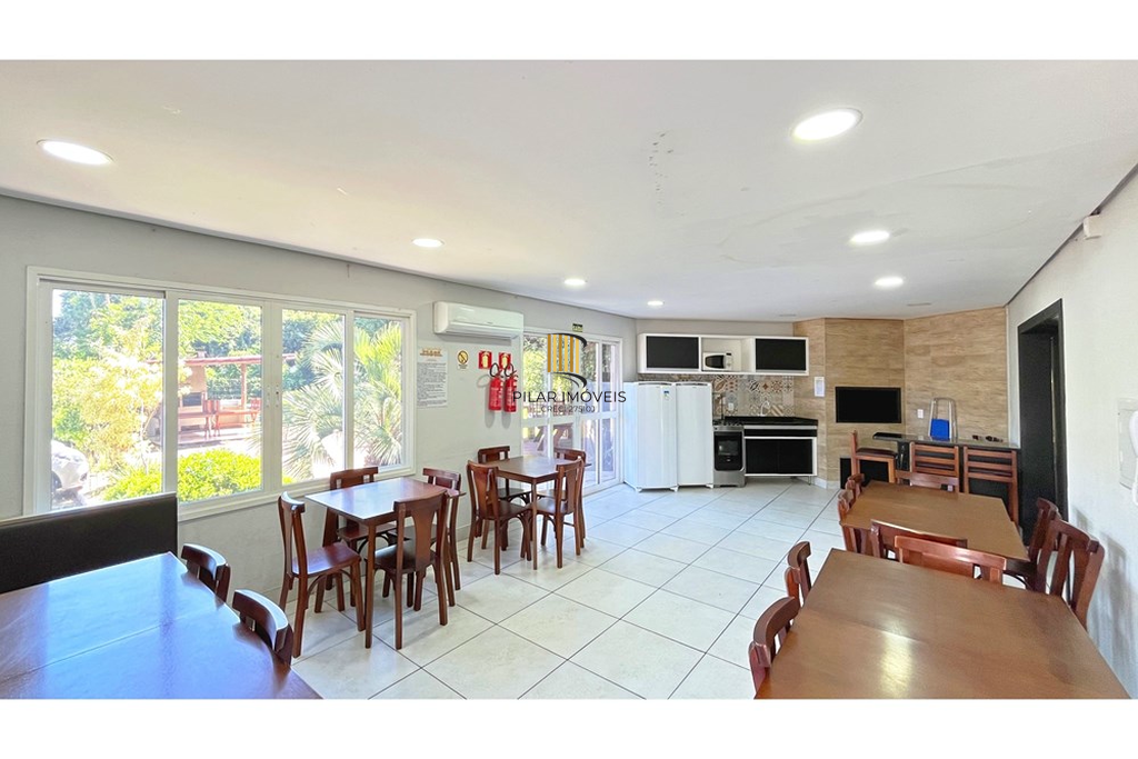 Apartamento 2 dormitórios no bairro Cavalhada