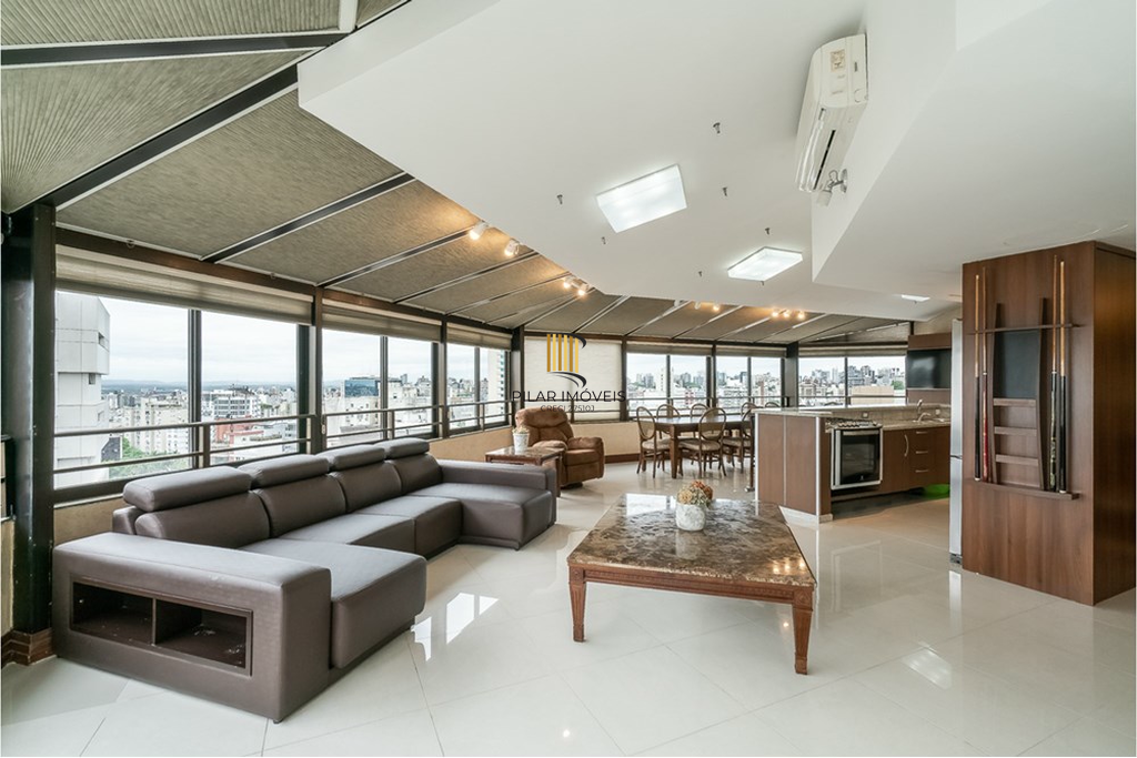 Cobertura 4 dormitórios no bairro Moinhos de Vento