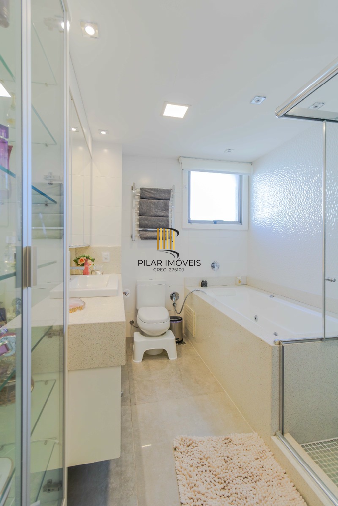 Apartamento 4 dormitórios no bairro Jardim Europa