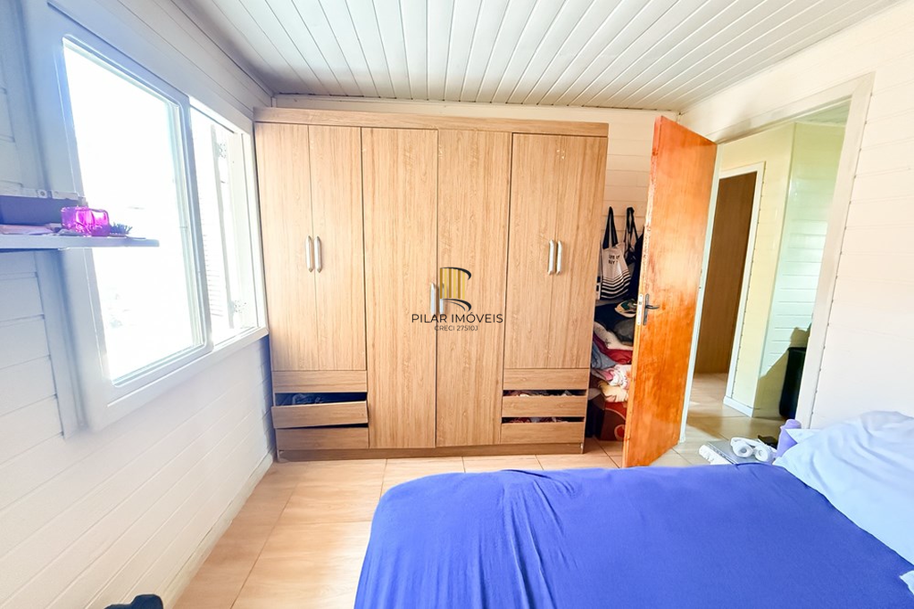 Casa 3 dormitórios no bairro Igara