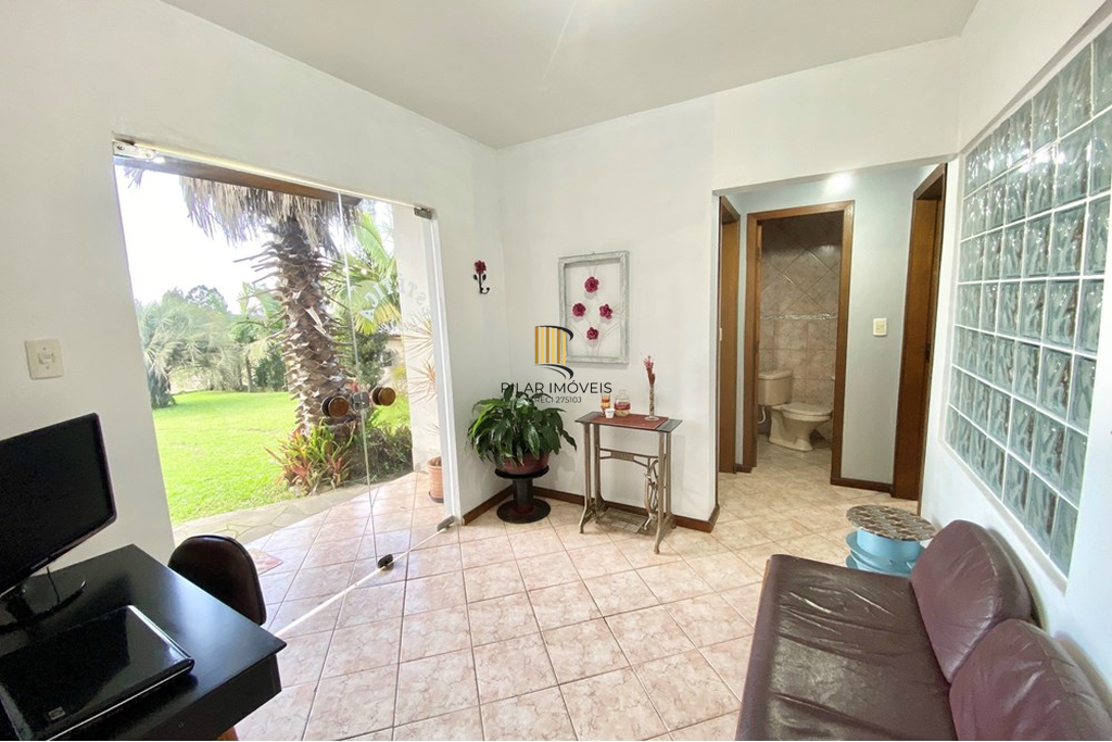 Casa 2 dormitórios no bairro Califórnia