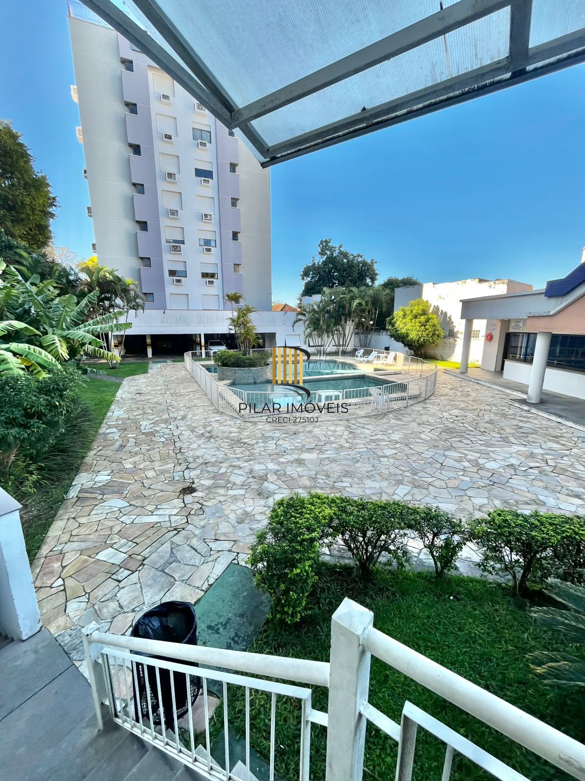 Apto 03 dorm com suíte, andar alto, vista, ótima posição solar, 1 vaga no Cristo