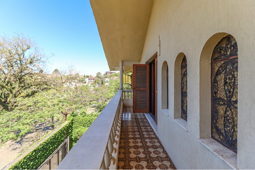 Casa 4 dormitórios no bairro Três Figueiras
