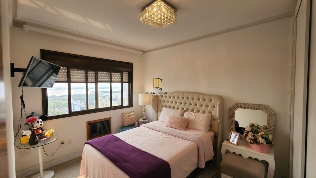 Apartamento 3 dormitórios no bairro Menino Deus