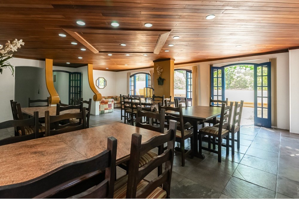 Apartamento 3 dormitórios no bairro Mont Serrat