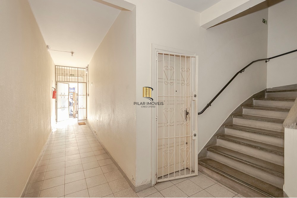 Apartamento 2 dormitórios no bairro Bom Fim