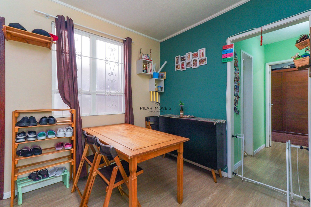 Casa 2 dormitórios no bairro Camaquã