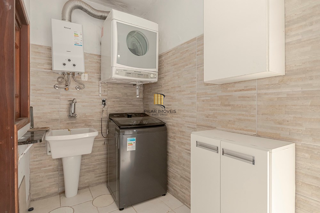 Casa de Condomínio 3 dormitórios no bairro Ipanema