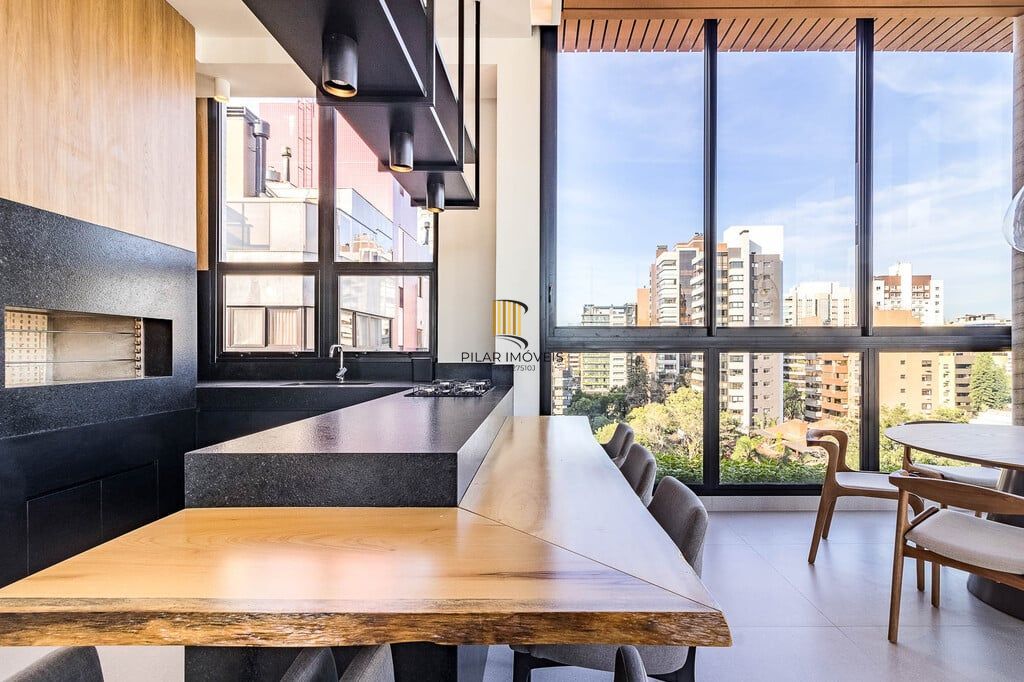 Apartamento 3 dormitórios no bairro Mont Serrat