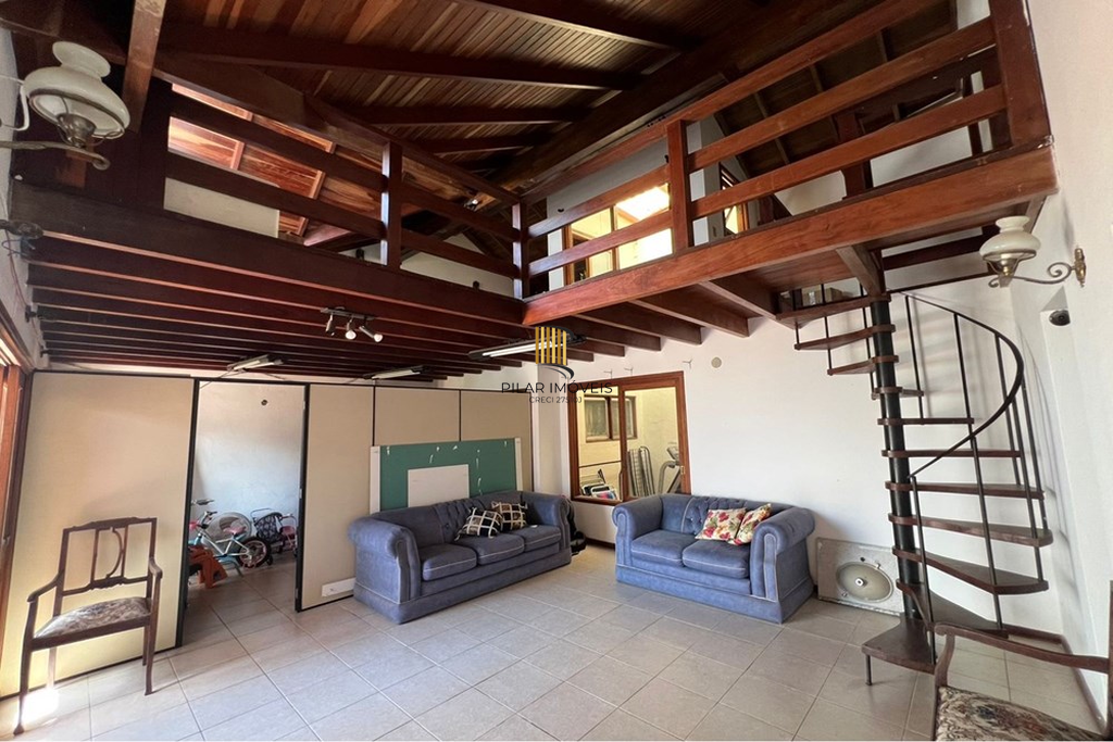 Casa 3 dormitórios no bairro Santana