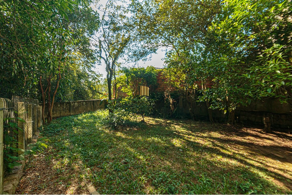 Casa 4 dormitórios no bairro Teresópolis