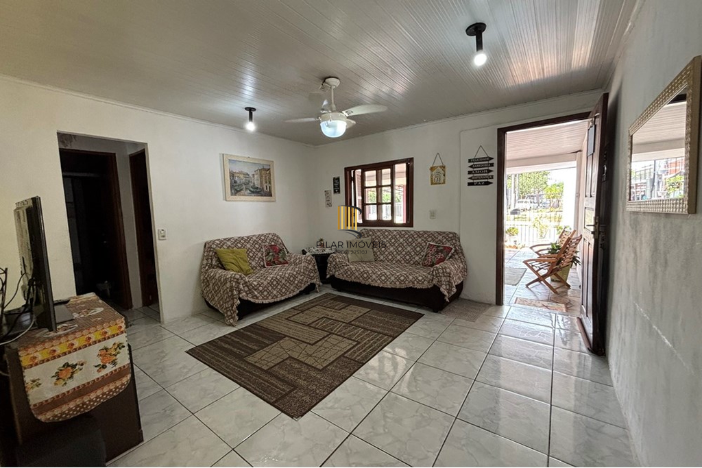 Casa 2 dormitórios no bairro Guajuviras