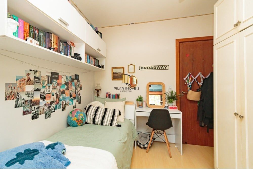 Casa 3 dormitórios no bairro Chácara das Pedras