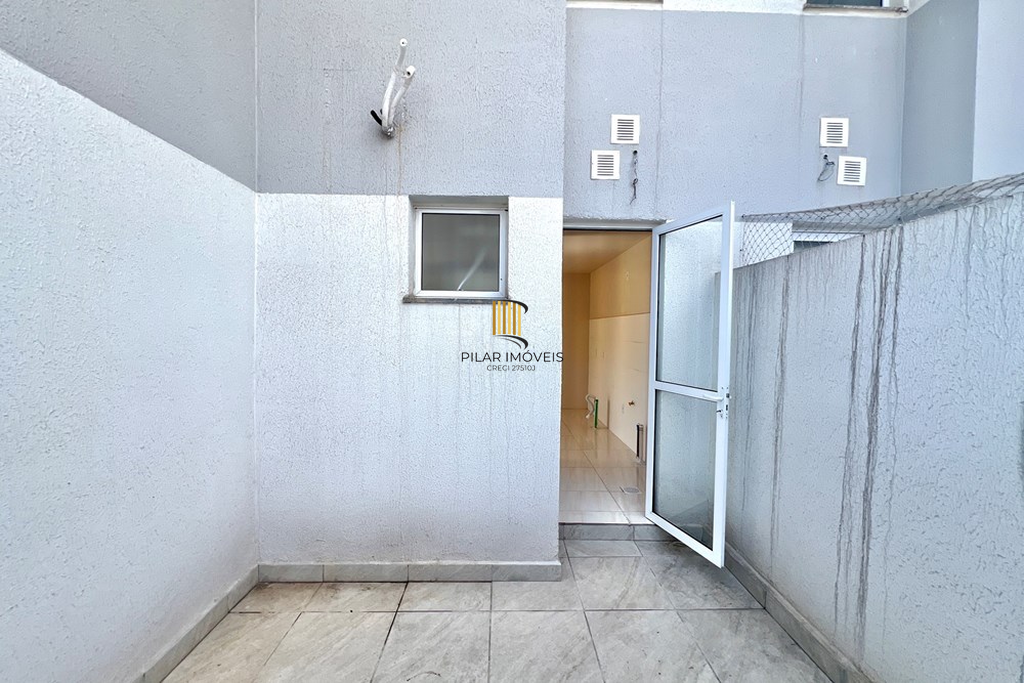 Apartamento 2 dormitórios no bairro Olaria