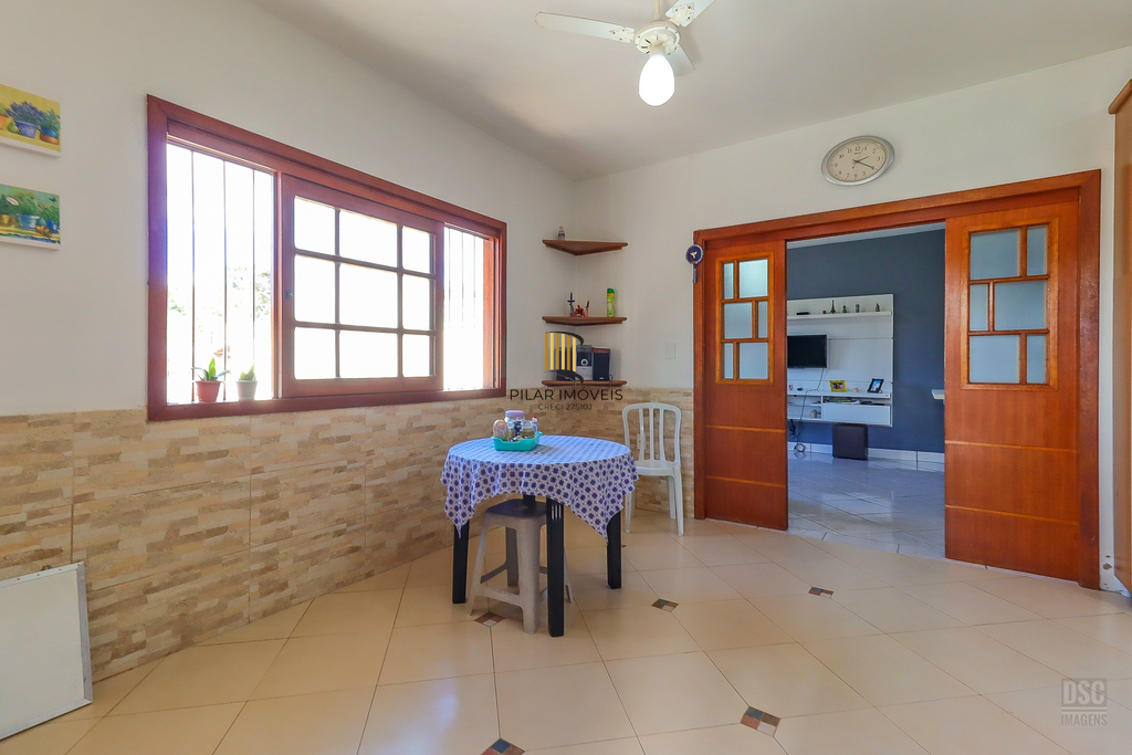 Casa 3 dormitórios no bairro Nonoai