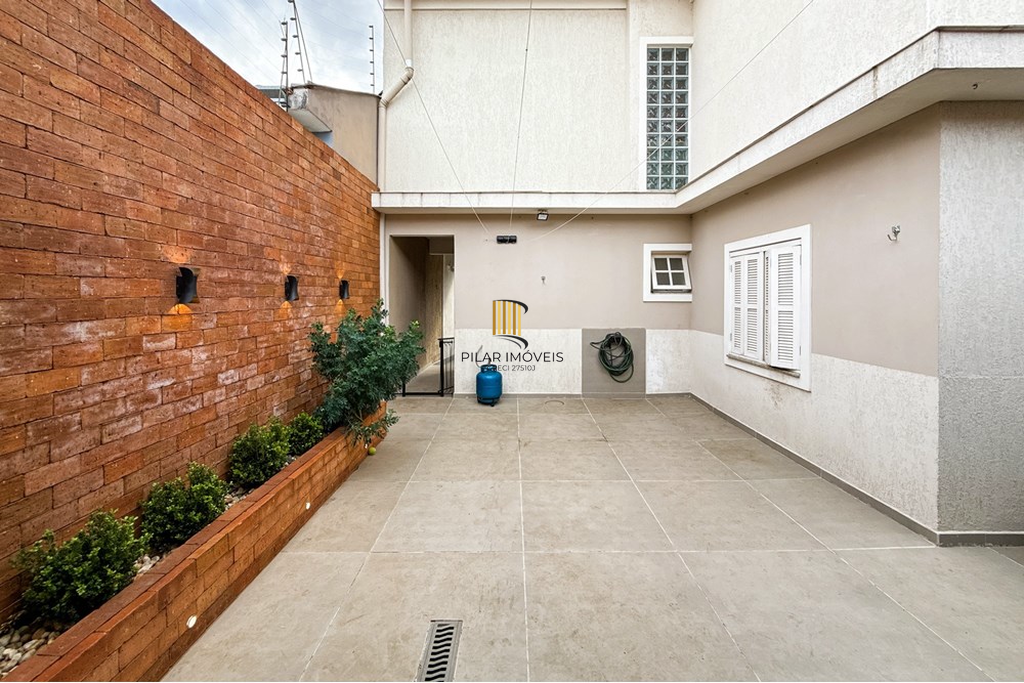 Casa 2 dormitórios no bairro São José