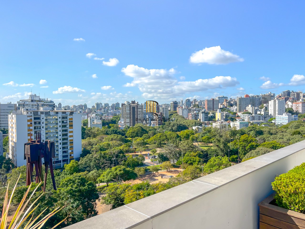 Cobertura 4 dormitórios no bairro Moinhos de Vento