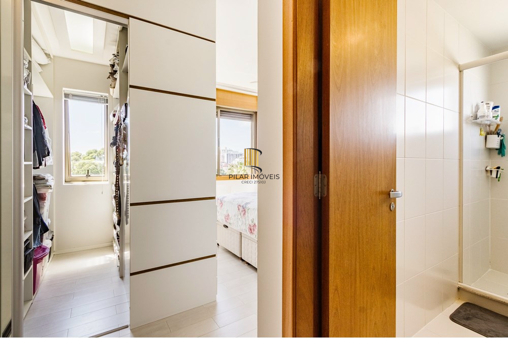 Apartamento 3 dormitórios no bairro Menino Deus