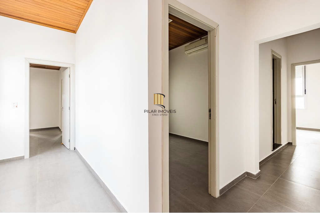 Apartamento 4 dormitórios no bairro Cidade Baixa