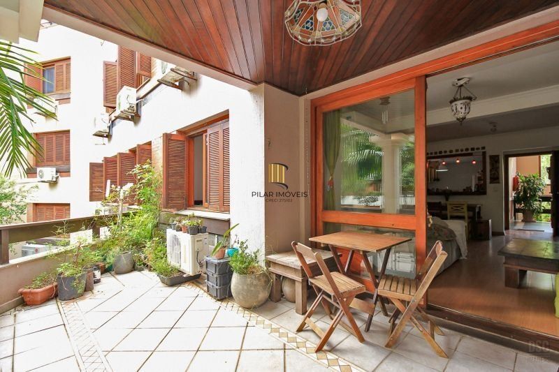 Apartamento 4 dormitórios no bairro Cavalhada