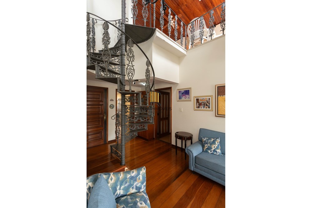 Cobertura 3 dormitórios no bairro Menino Deus