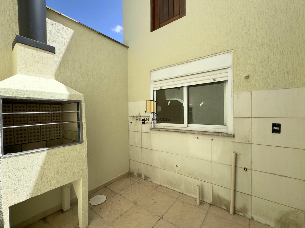 Casa de Condomínio 2 dormitórios no bairro Olaria