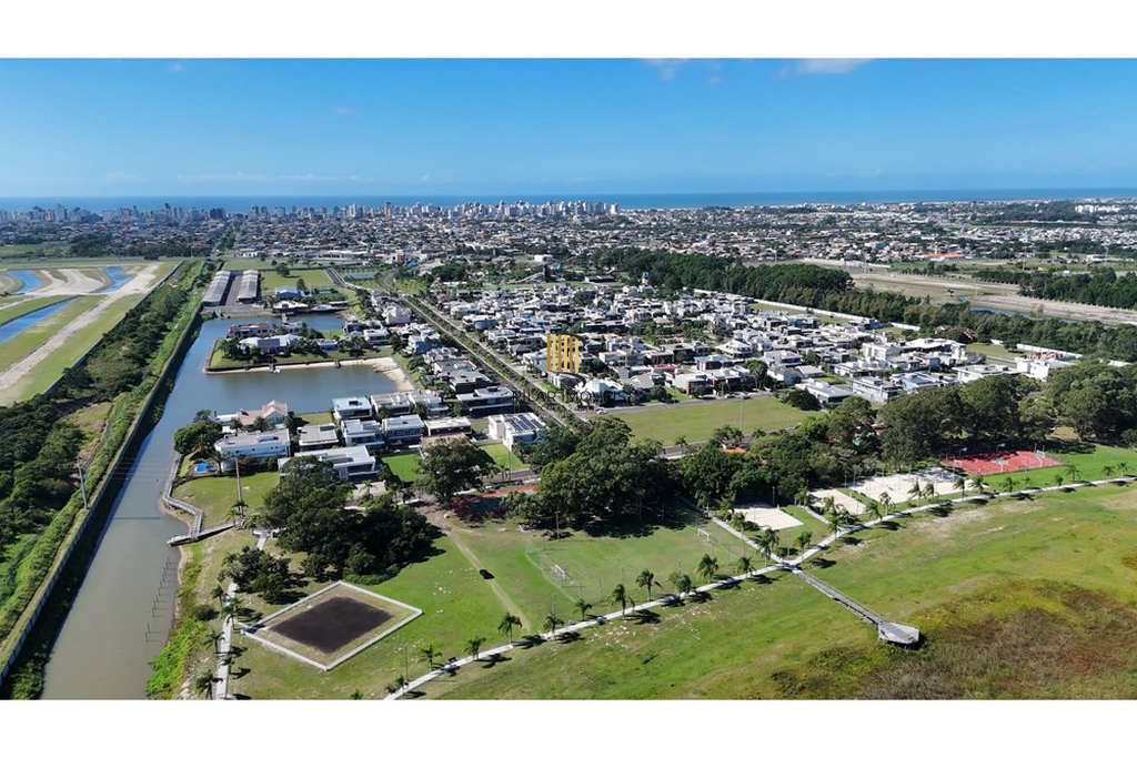 Casa de Condomínio 4 dormitórios no bairro Morada do Sol